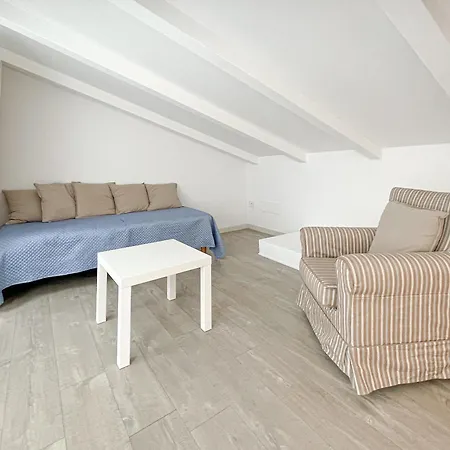 Apartment Tony Allard By Winsome Destination 4a *
