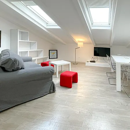 Tony Allard By Winsome Destination 4a Apartment